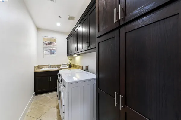 $2,099,888 | 5454 Stockton Loop, Livermore, CA 94550