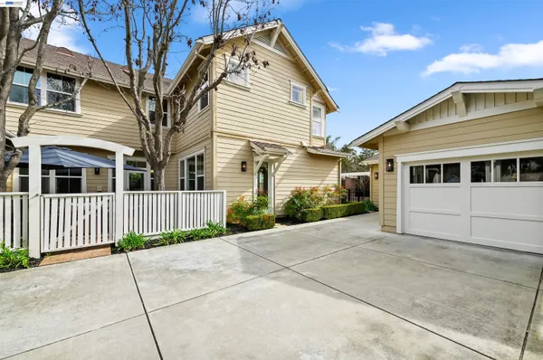 $2,099,888 | 5454 Stockton Loop, Livermore, CA 94550