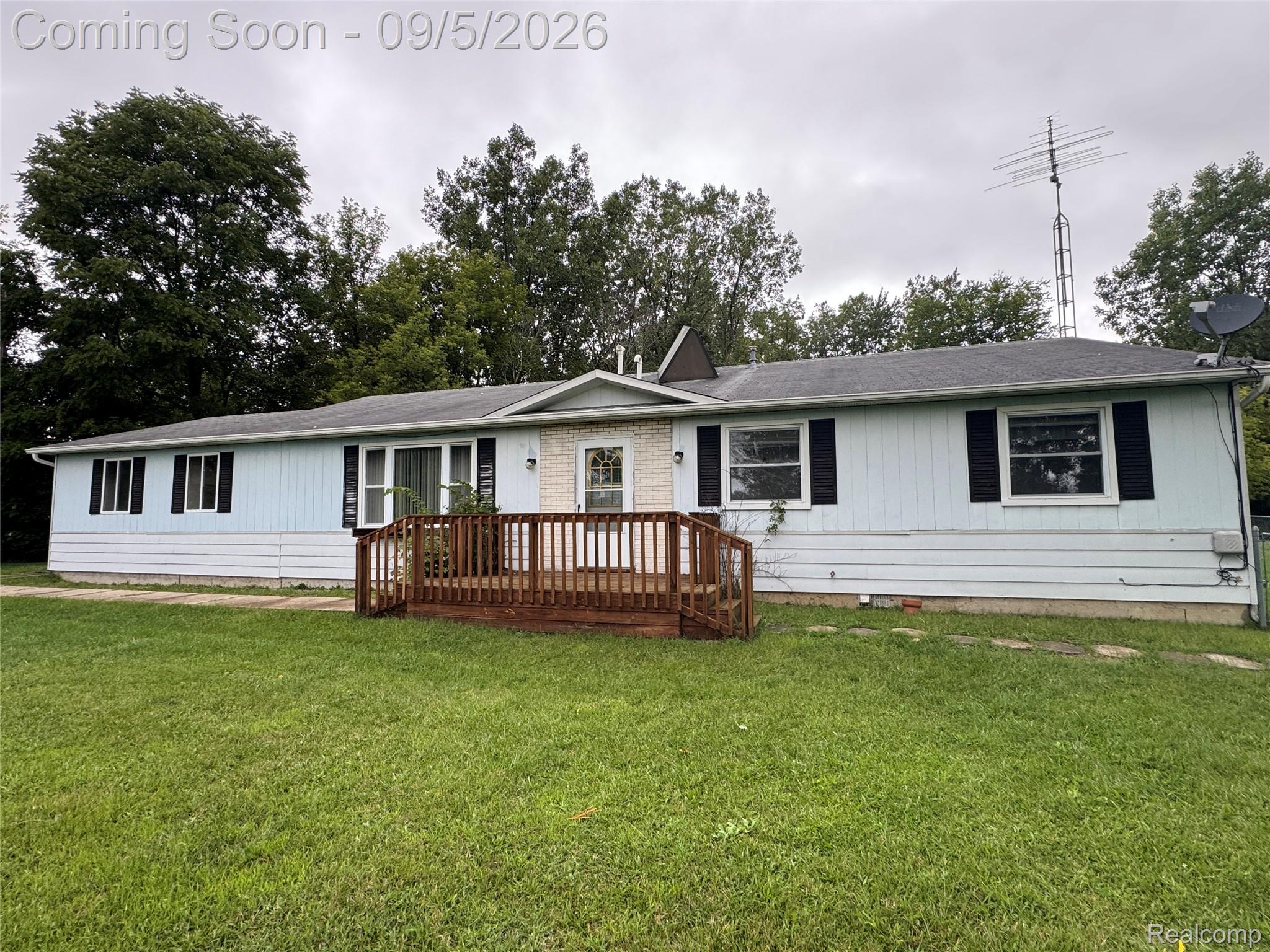 4272 Reid Road Swartz Creek, MI 48473 - Photo 1 of 40 IMG_3525.JPG