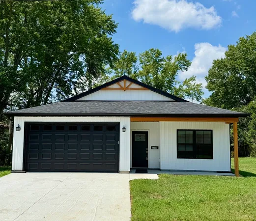 $199,999 | 1108 Midway Court, Marion, IL 62959