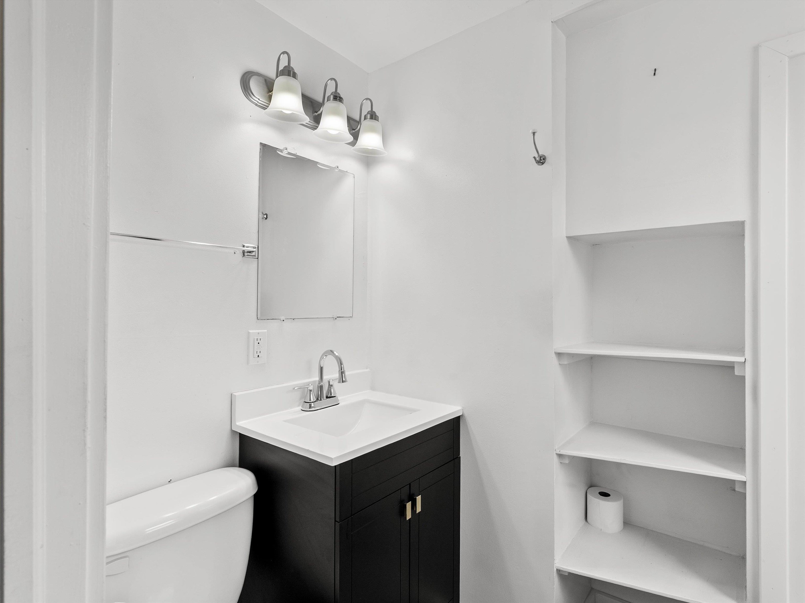 1112 Bluff Avenue Sheboygan, WI 53081 - Photo 25 of 28