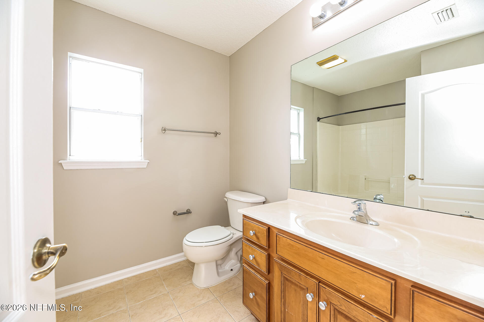 729 Porta Rosa Circle St. Augustine, FL 32092 - Photo 26 of 29 25-photo-Bathroom-b6fcd25c-86f9-4c56-8f8