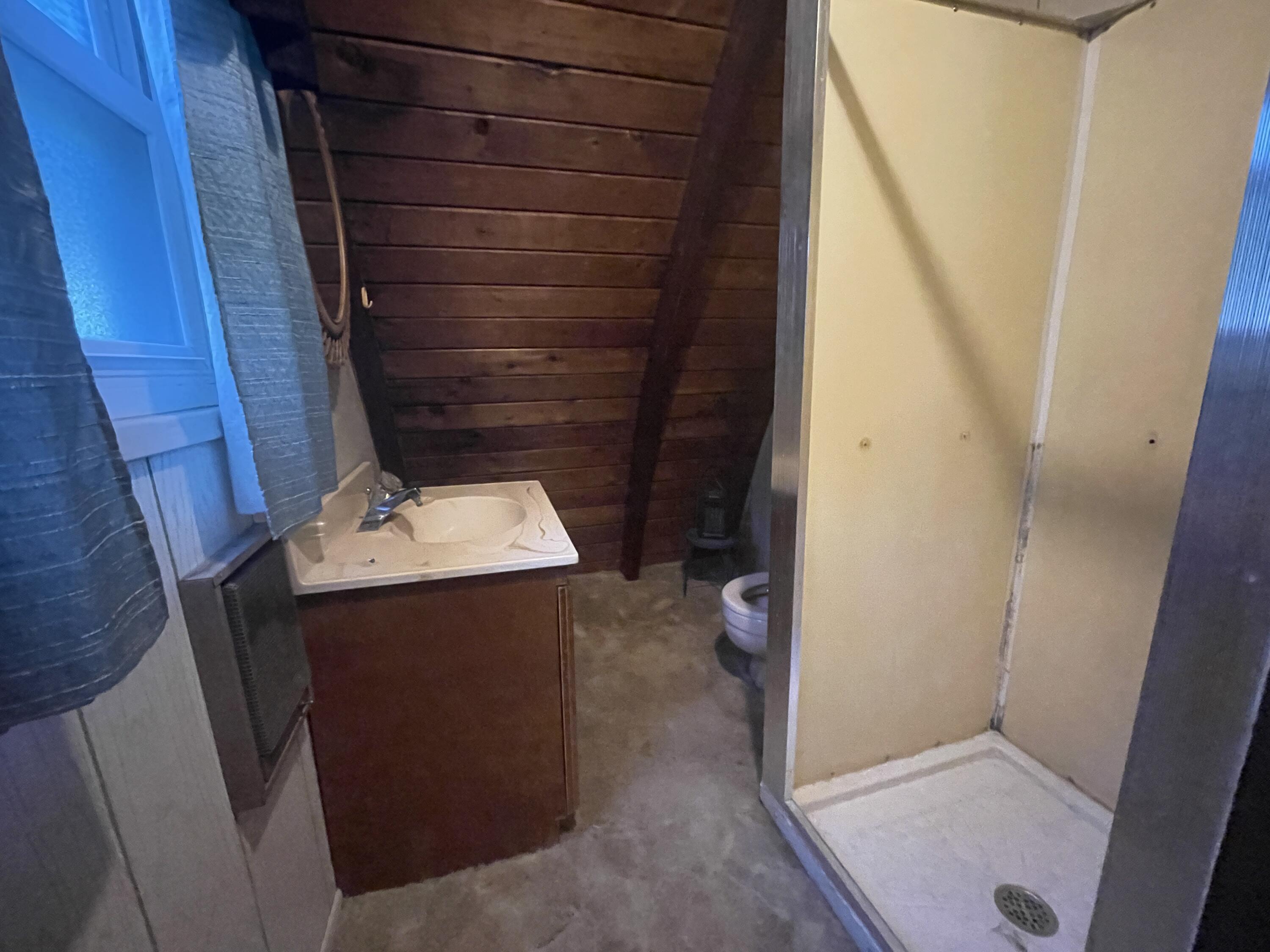 100 Erin Street West Detroit, OR 97342 - Photo 24 of 34