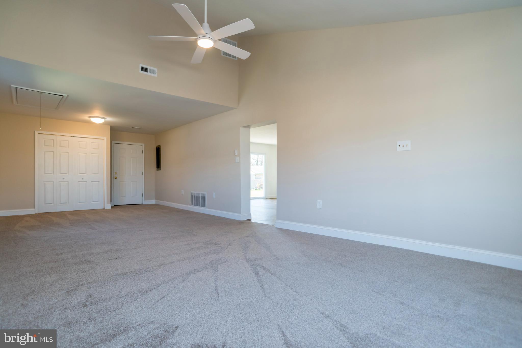 44 Elm Lane Levittown, PA 19054 - Photo 14 of 35 a view of an empty room with a window