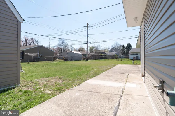 $475,000 | 44 Elm Lane, Levittown, PA 19054