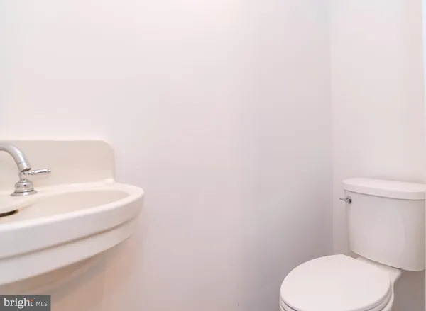 $475,000 | 44 Elm Lane, Levittown, PA 19054