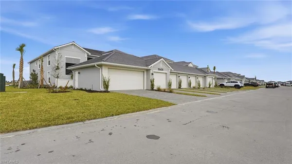 $305,997 | 15435 Grn Acrs Avenue, Unit 2421, Punta Gorda, FL 33982