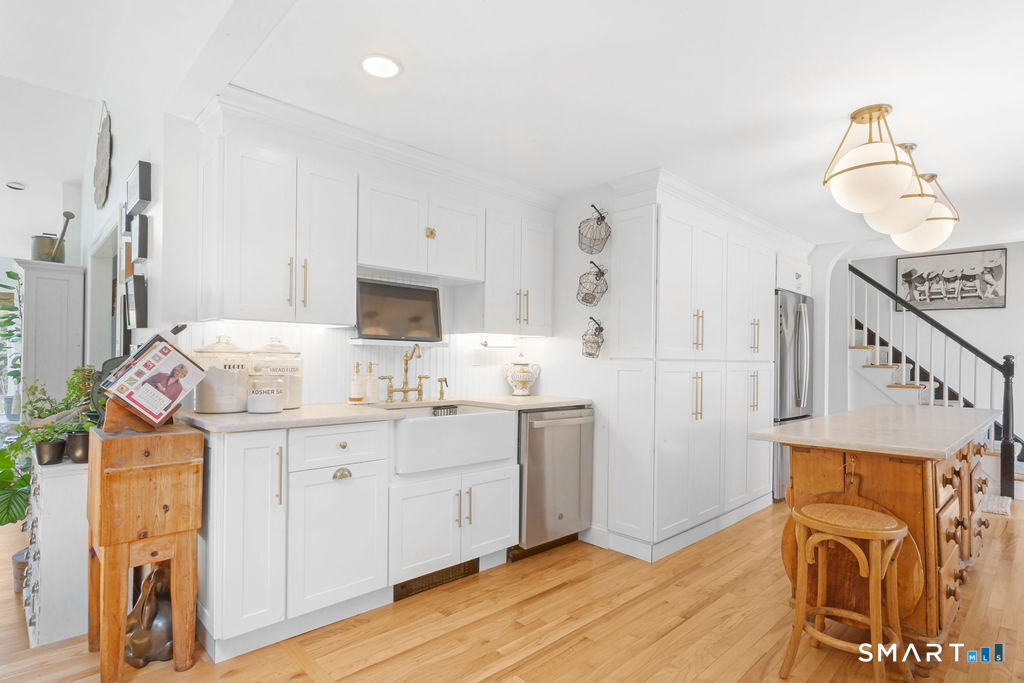 242 Neck Road Madison, CT 06443 - Photo 13 of 35