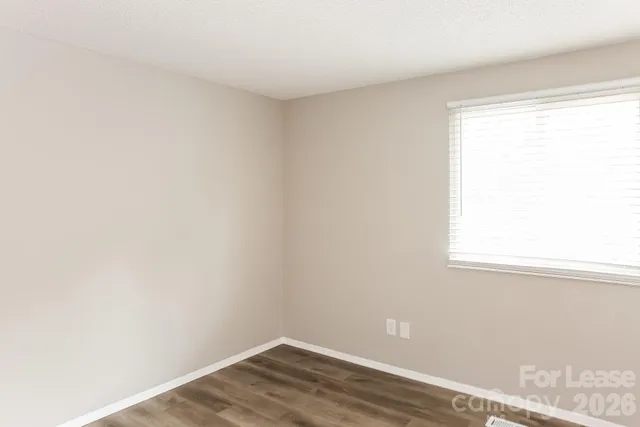 $2,090 | 5222 Split Oak Drive, Charlotte, NC 28227