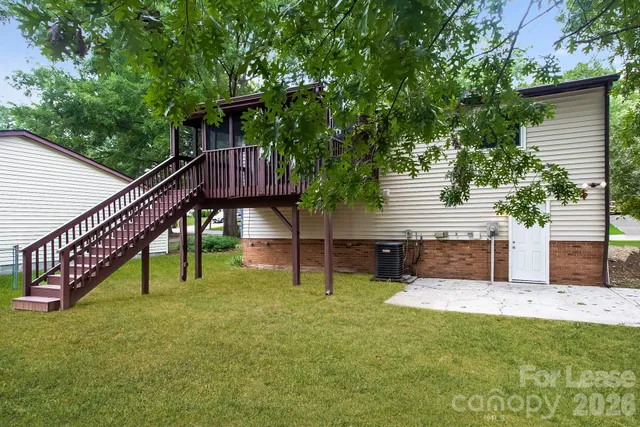 $2,090 | 5222 Split Oak Drive, Charlotte, NC 28227