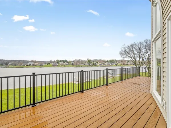 $714,900 | 847 Breckenboro Road, Davis, IL 61019