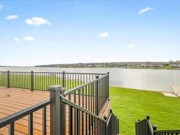 $714,900 | 847 Breckenboro Road, Davis, IL 61019
