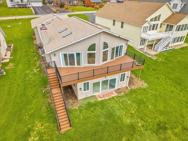 $714,900 | 847 Breckenboro Road, Davis, IL 61019