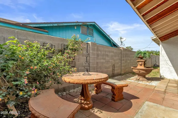 $2,100 | 3428 West Willetta Street, Phoenix, AZ 85009