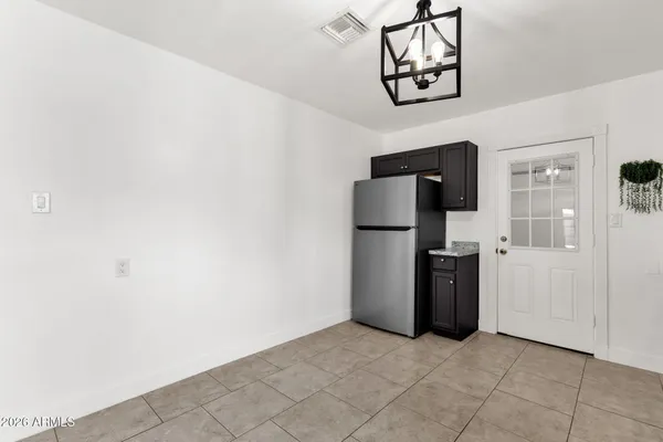 $2,250 | 3428 West Willetta Street, Phoenix, AZ 85009