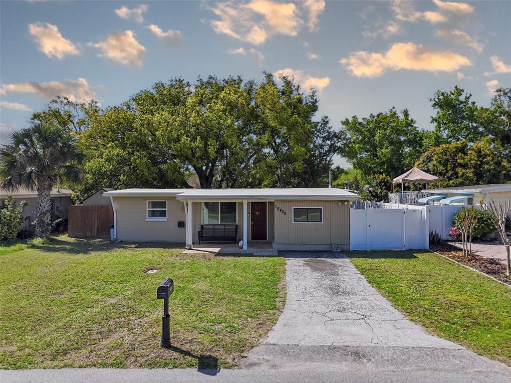 10480 111th Avenue North Largo, FL 33773 - Photo 1 of 34