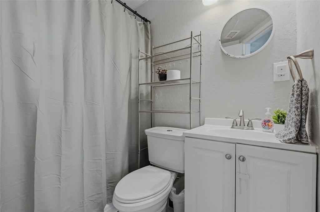 10480 111th Avenue North Largo, FL 33773 - Photo 22 of 34