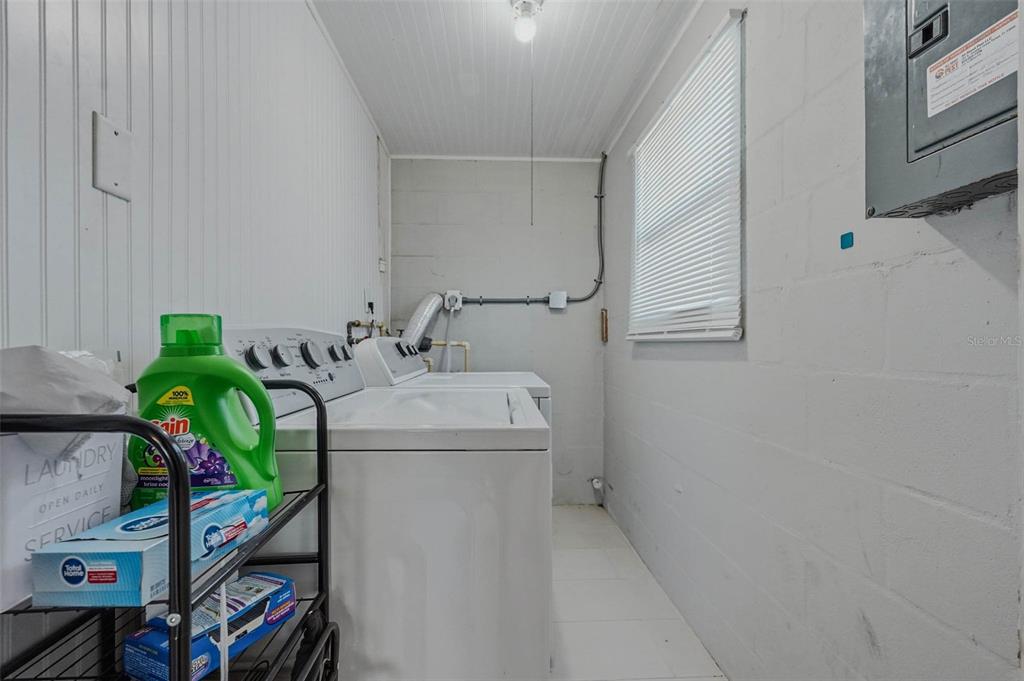 10480 111th Avenue North Largo, FL 33773 - Photo 27 of 34