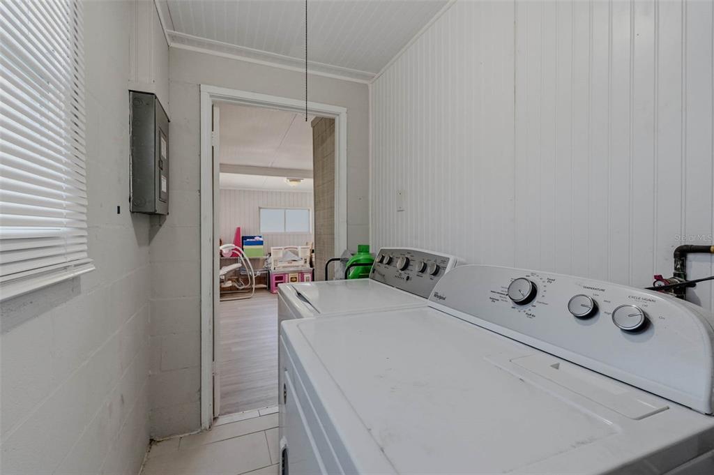 10480 111th Avenue North Largo, FL 33773 - Photo 28 of 34