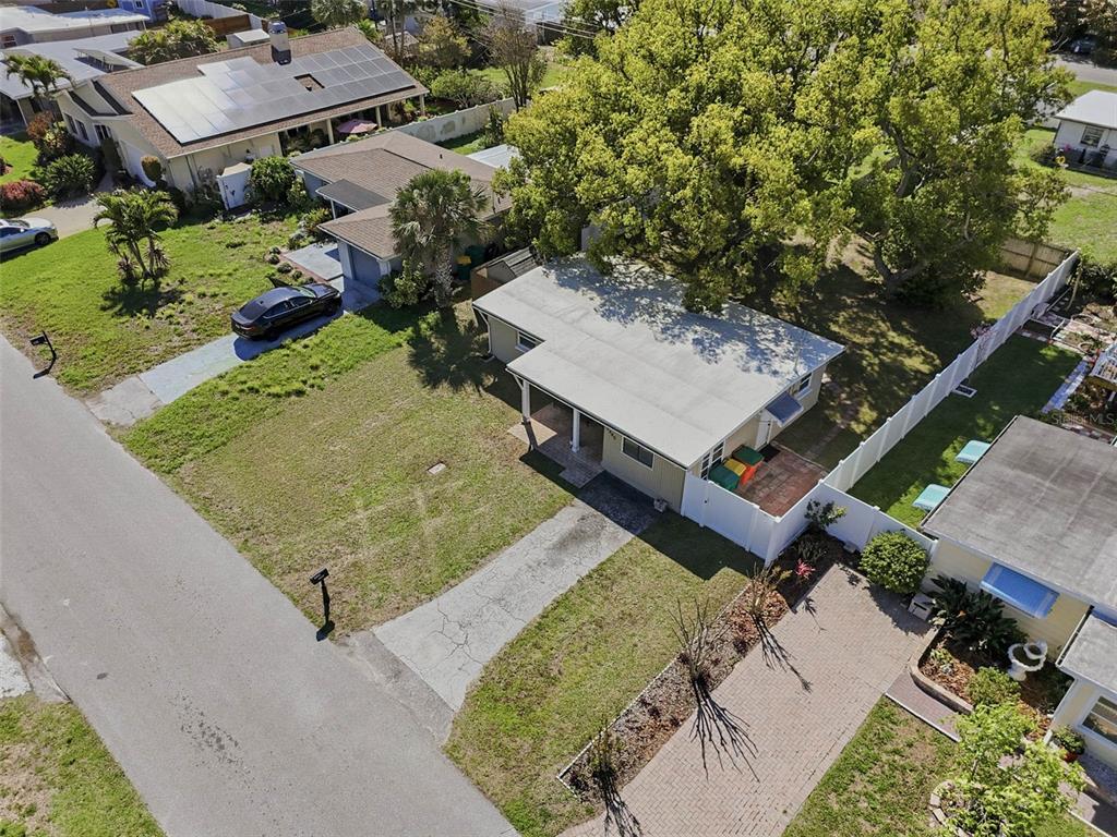 10480 111th Avenue North Largo, FL 33773 - Photo 4 of 34