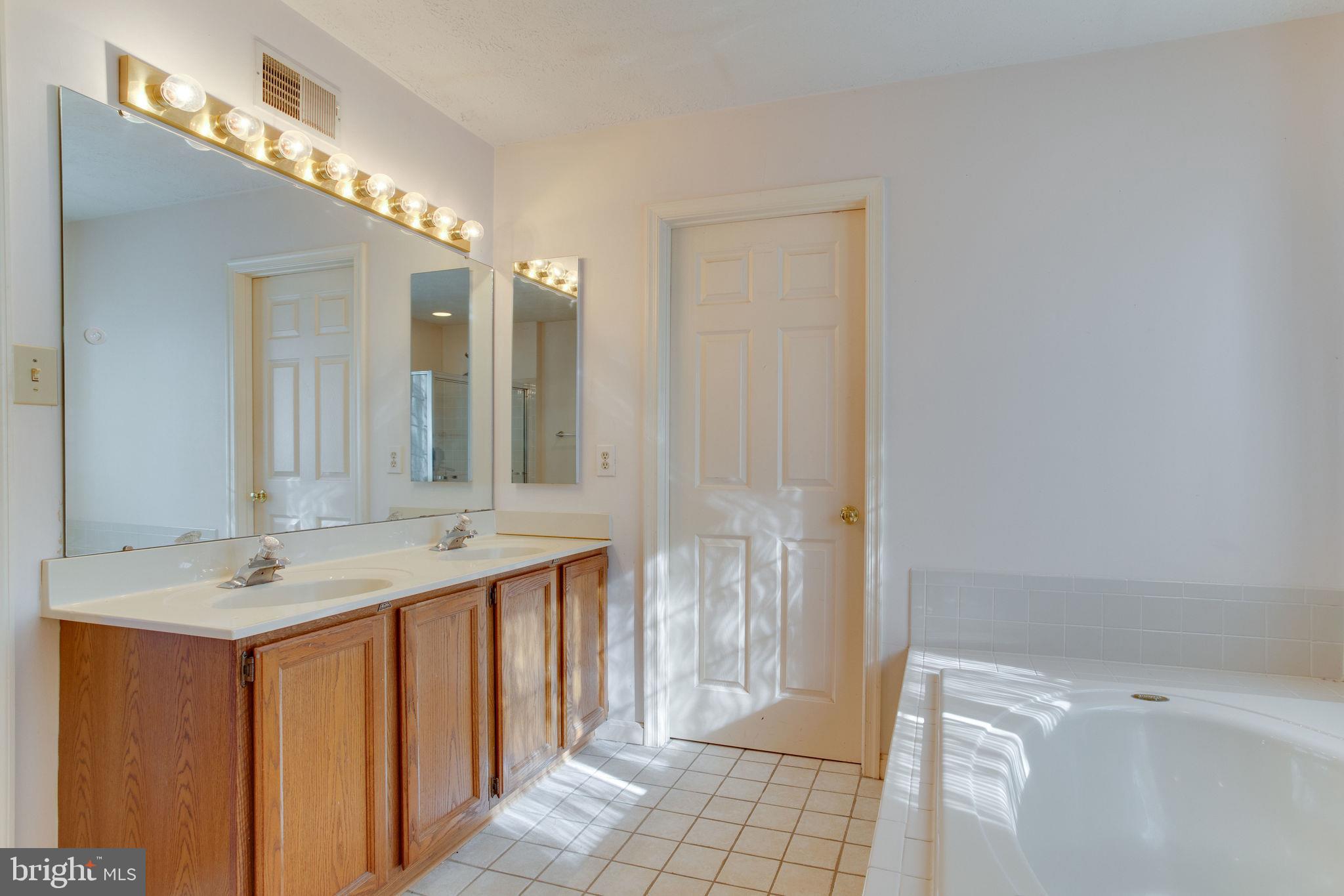 8511 Triple Crown Road Bowie, MD 20715 - Photo 22 of 27 Master Bath