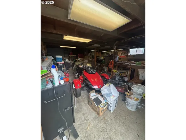 $360,000 | 122 Northeast 4th Street, Willamina, OR 97396