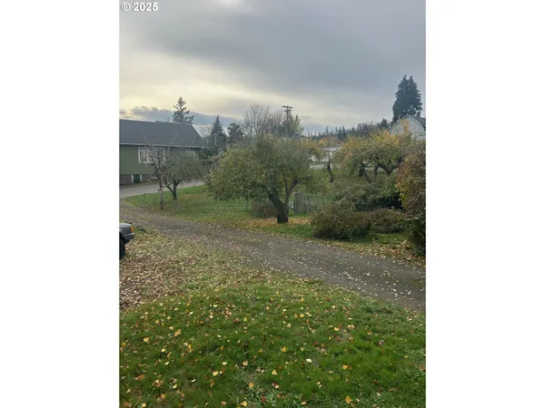 a view of a room that has a fountain