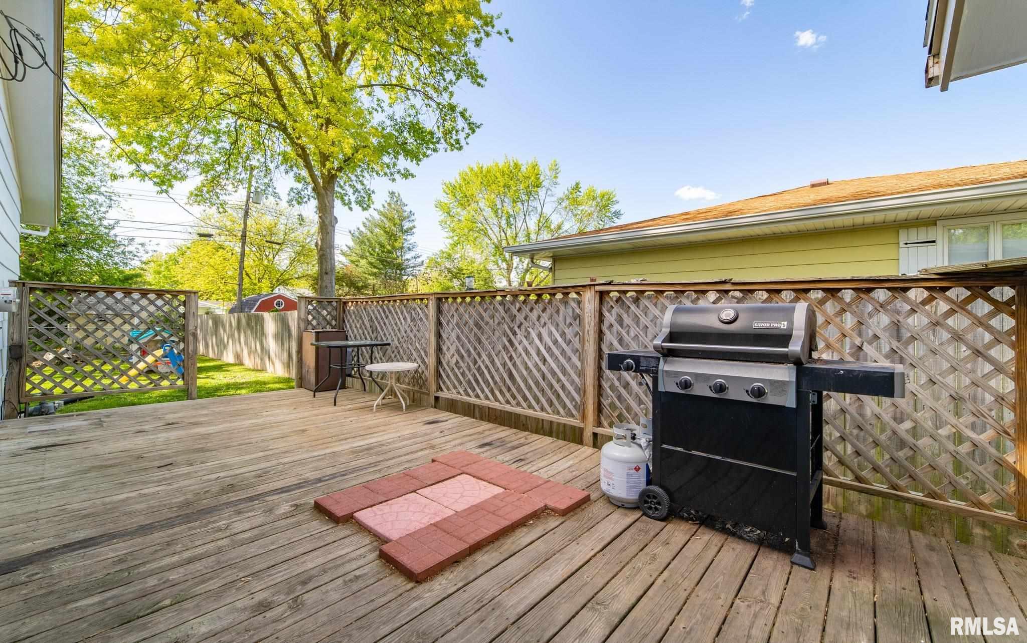 1413 Rutledge Drive Lincoln, IL 62656 - Photo 24 of 28 Gallery Image 24