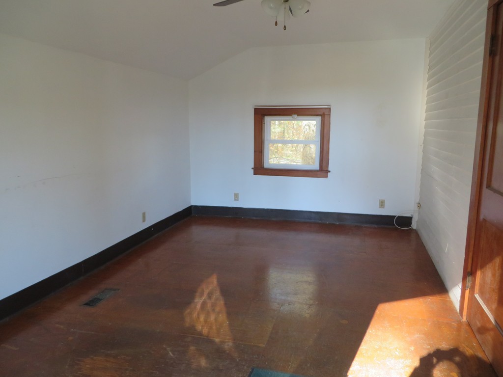 482 Leyden Road Greenfield, MA 01301 - Photo 12 of 20 Gallery Image 12