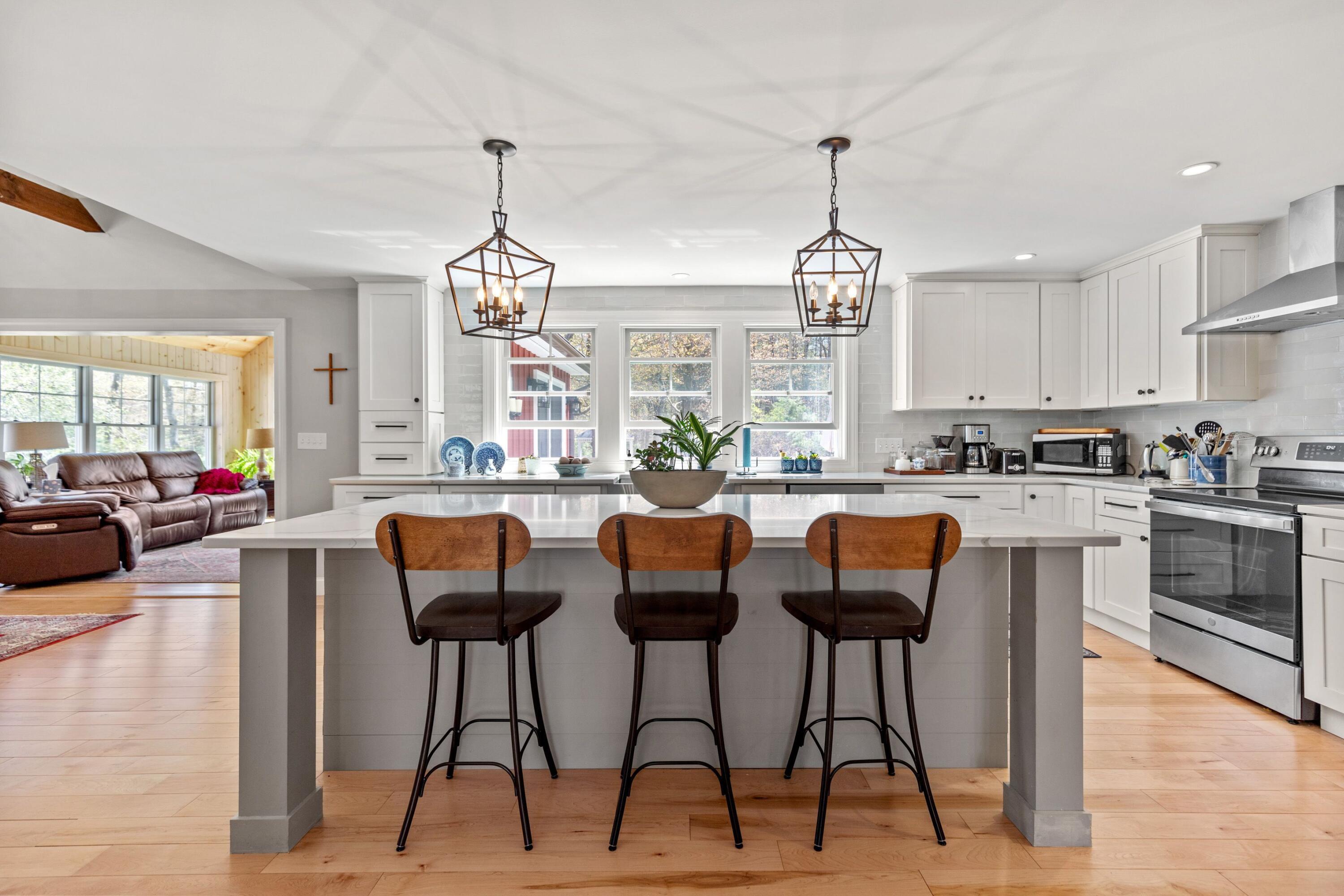 193 Whites Bridge Road Standish, ME 04084 - Photo 13 of 85 193 stools