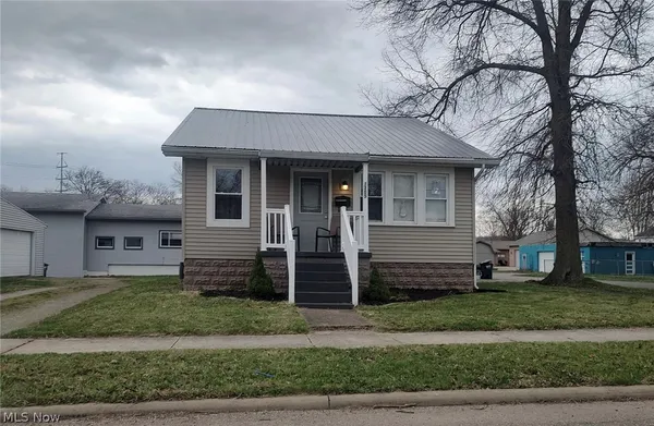 $169,900 | 1305 Eastport Avenue, Uhrichsville, OH 44683