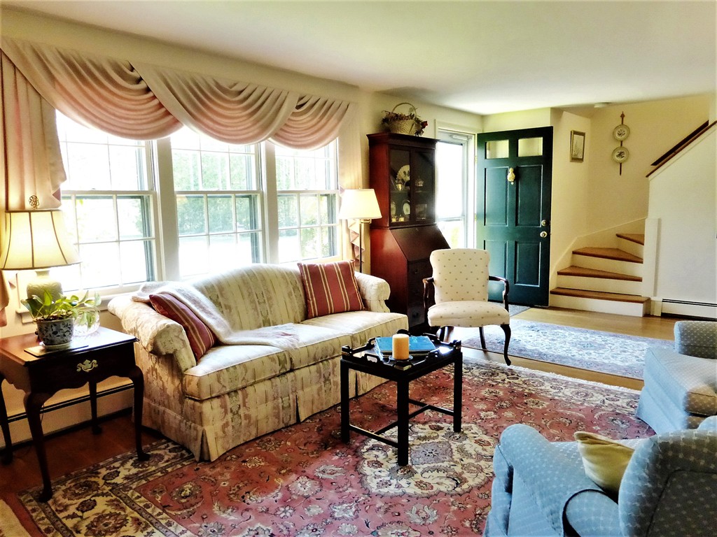 8 Spencer Road Acton, MA 01720 - Photo 2 of 15 Gallery Image 2
