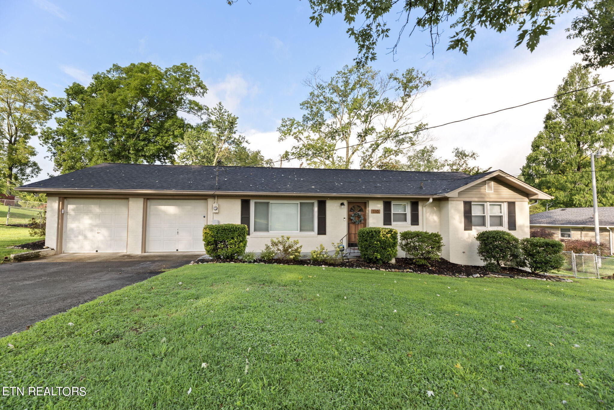 110 Oak Hill Road Clinton, TN 37716 - Photo 1 of 32 Gallery Image 1