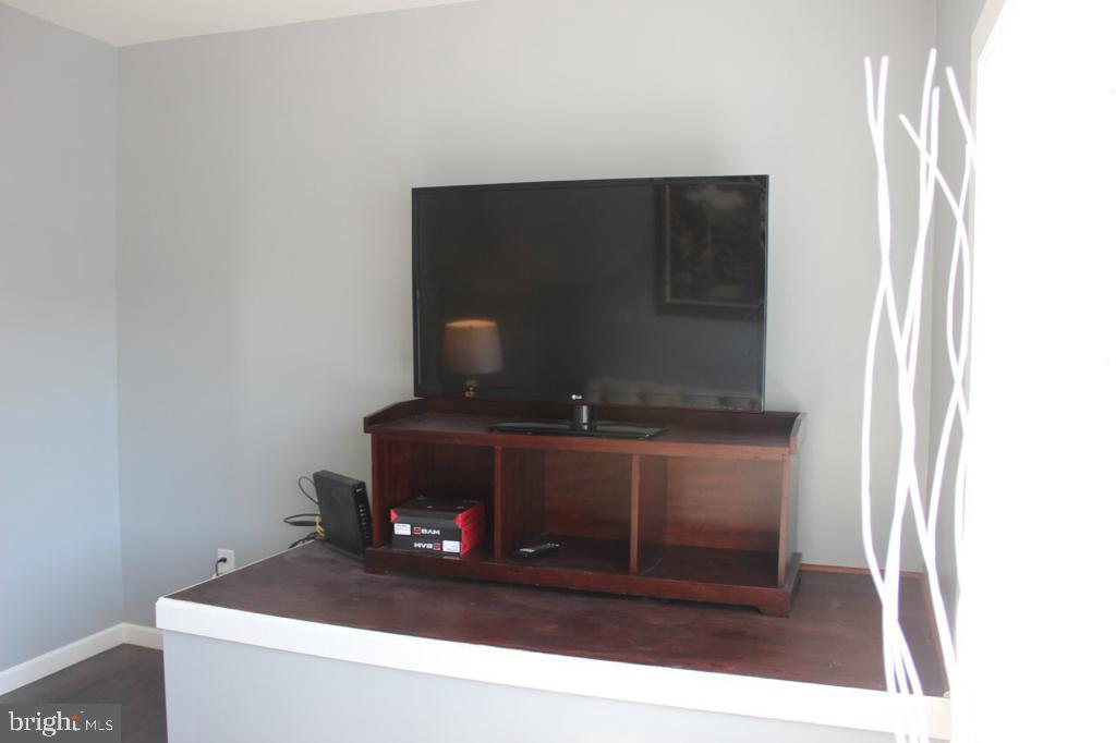 5923 North Broad Street, Unit 1 Philadelphia, PA 19141 - Photo 6 of 25 a living room with furniture