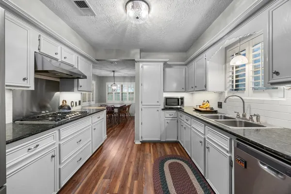 $335,000 | 31210 Stella Lane, Tomball, TX 77375