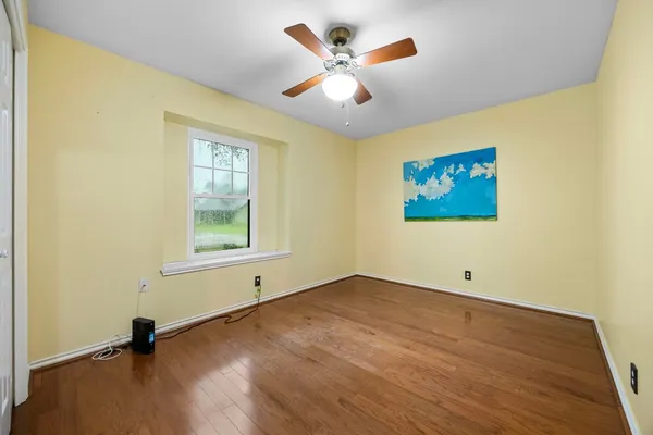 $335,000 | 31210 Stella Lane, Tomball, TX 77375