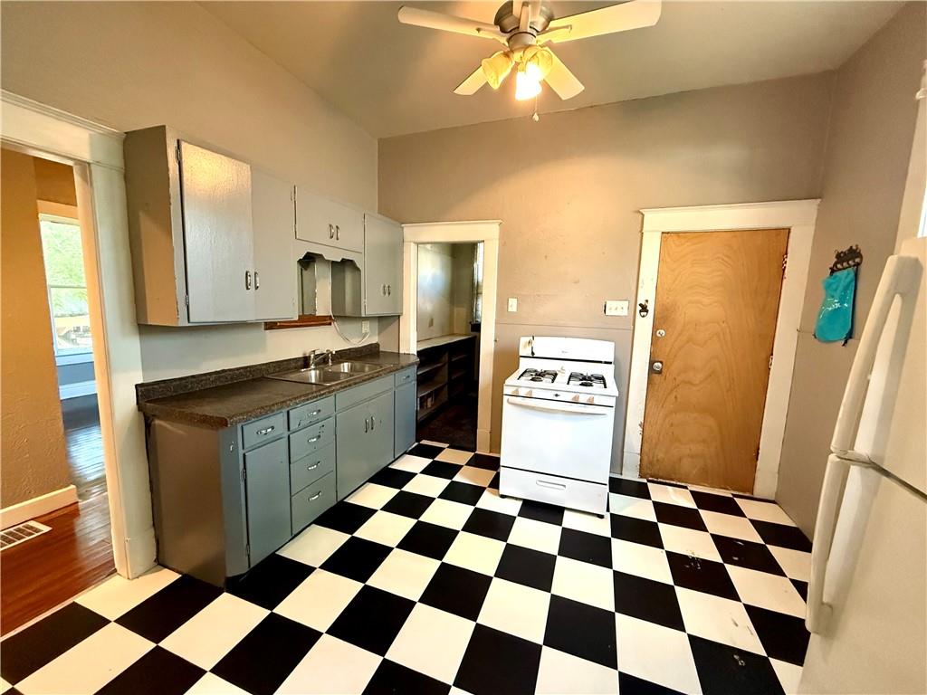 2623 Faraon Street St. Joseph, MO 64501 - Photo 12 of 25