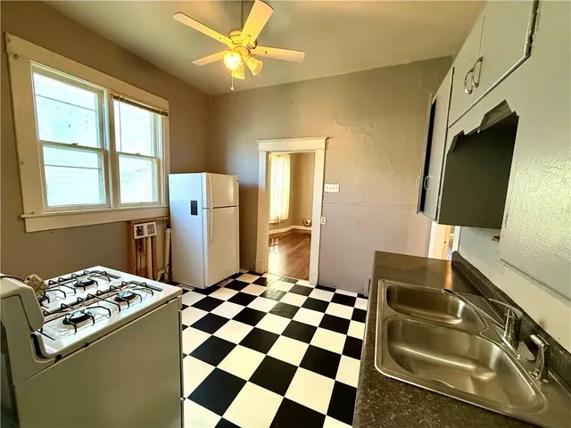 $139,900 | 2623 Faraon Street, St. Joseph, MO 64501