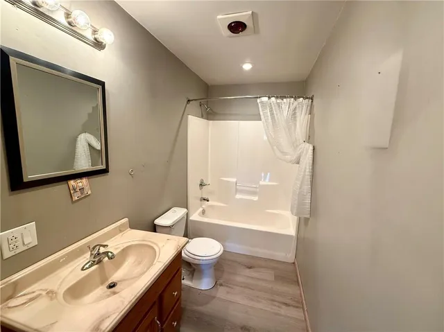 $139,900 | 2623 Faraon Street, St. Joseph, MO 64501