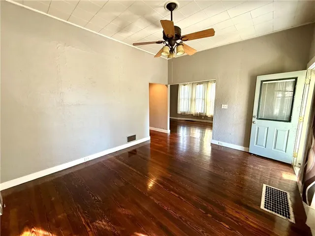 $139,900 | 2623 Faraon Street, St. Joseph, MO 64501