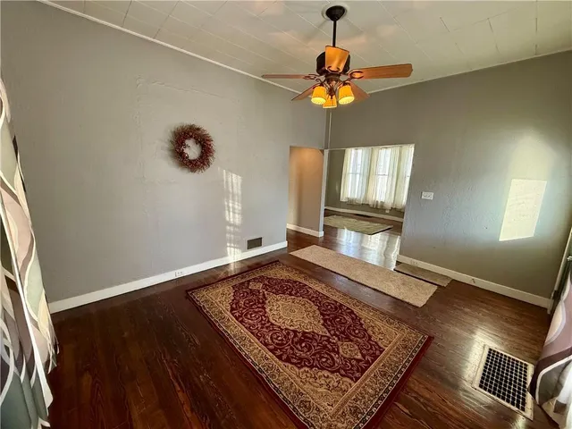 $139,900 | 2623 Faraon Street, St. Joseph, MO 64501