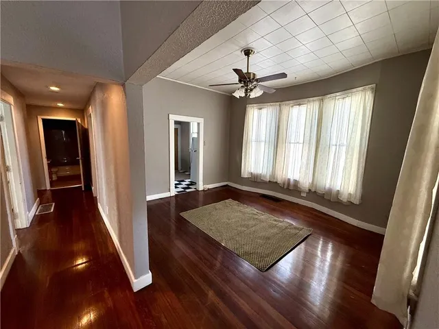 $139,900 | 2623 Faraon Street, St. Joseph, MO 64501