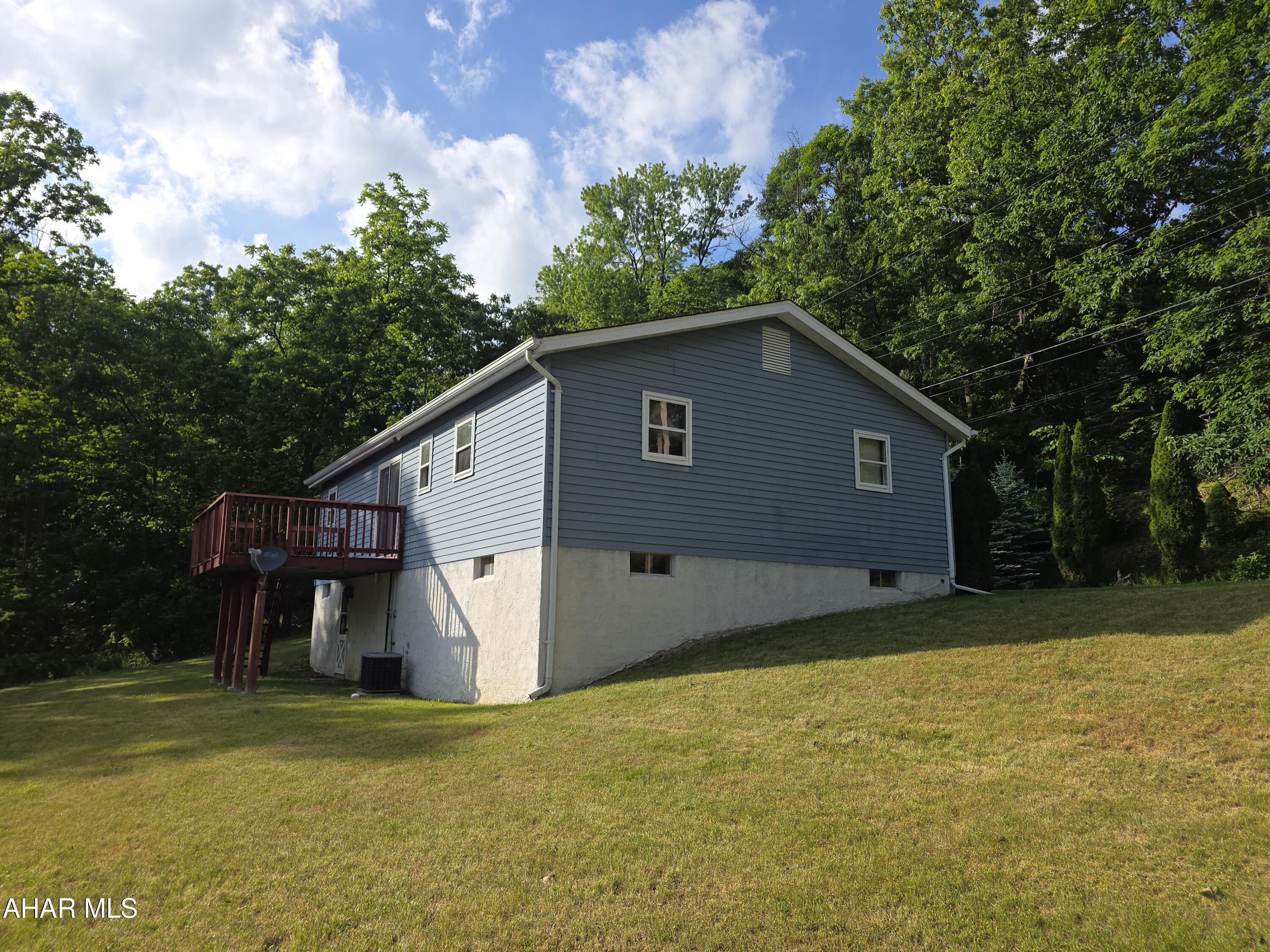 335 6th Street Tyrone, PA 16686 - Photo 15 of 15