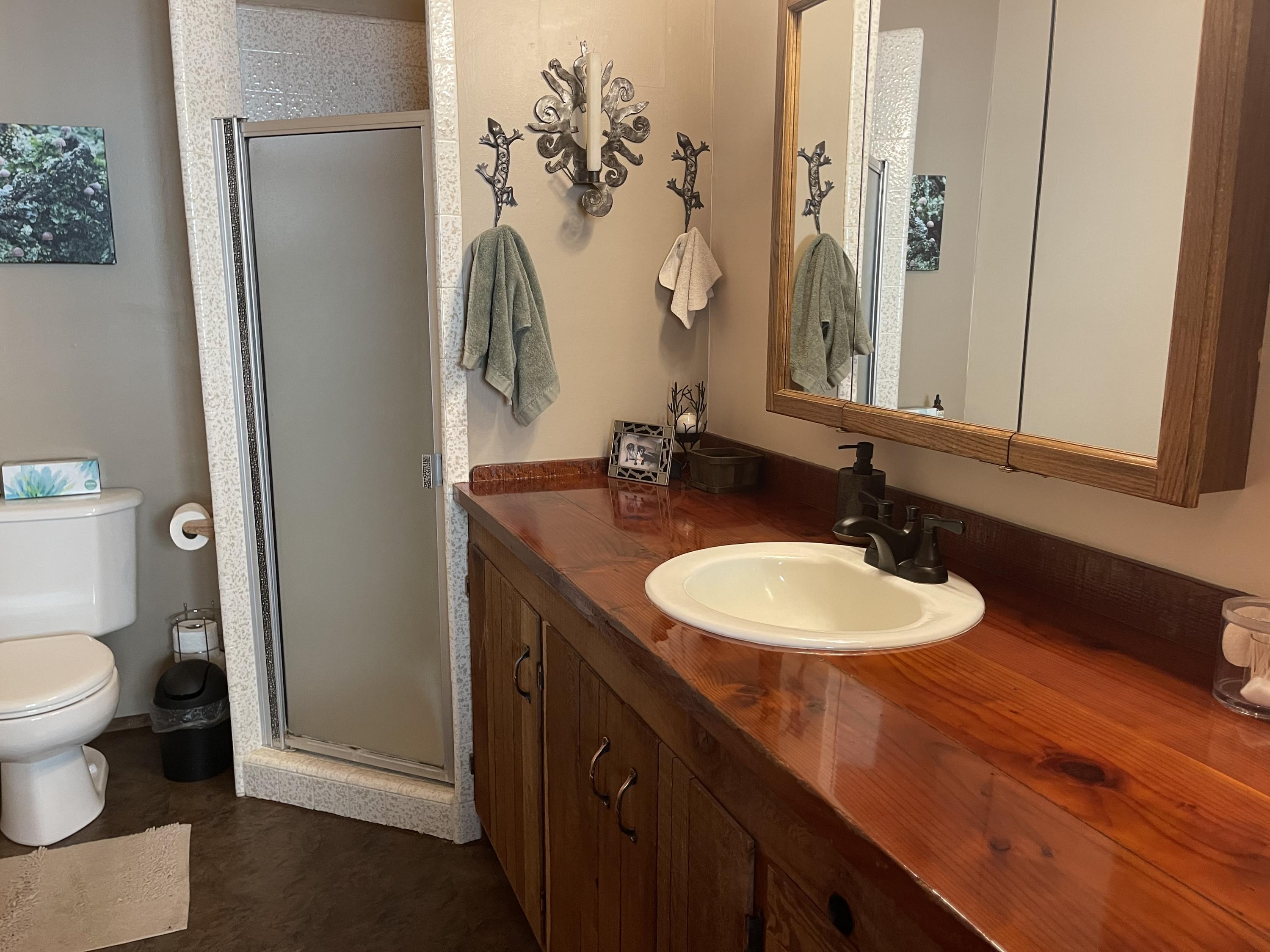1440 Draper Valley Road Selma, OR 97538 - Photo 17 of 33 Master