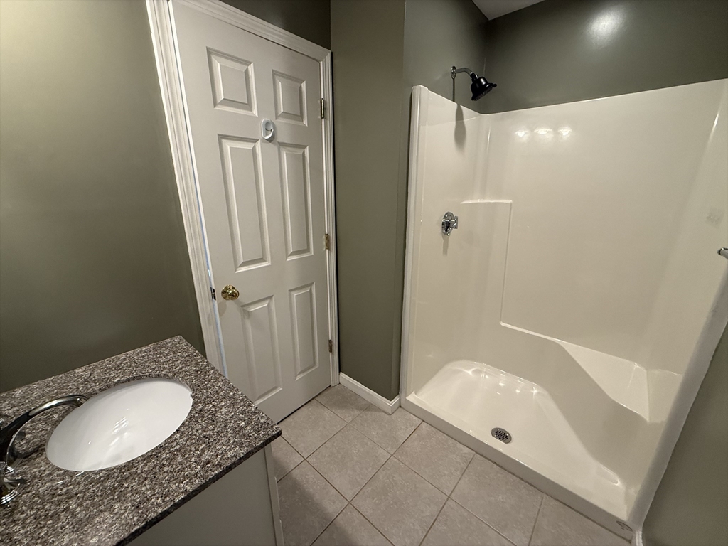 215 Longmeadow Road, Unit 603 Taunton, MA 02780 - Photo 17 of 22 Gallery Image 17