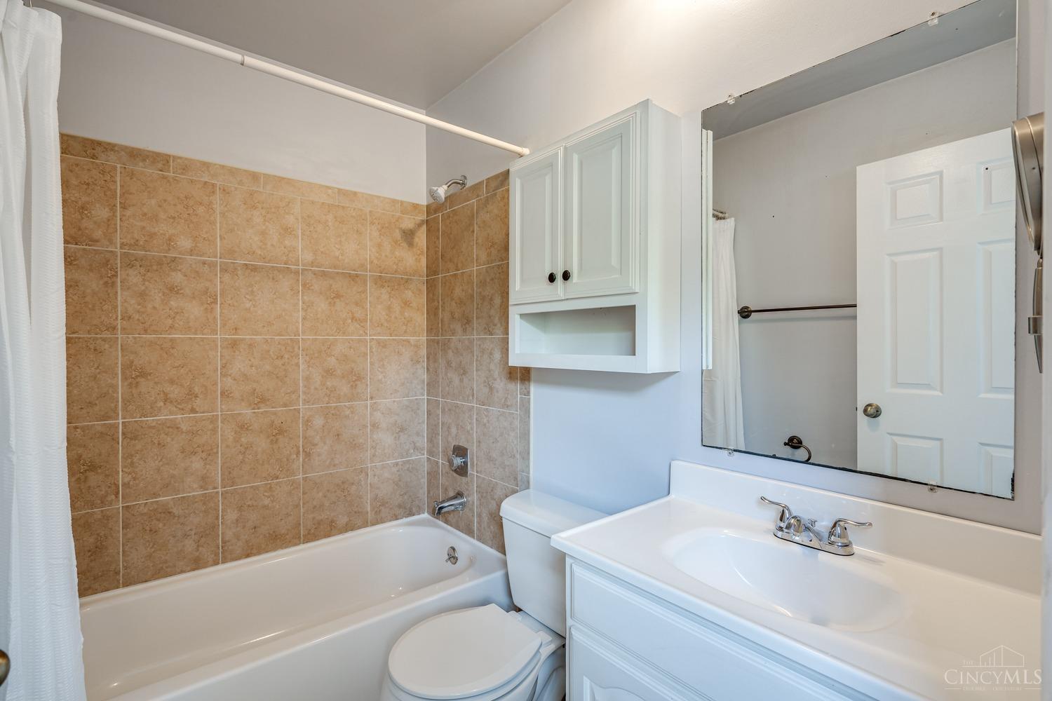 1475 8 Mile Road Cincinnati, OH 45255 - Photo 22 of 49 Gallery Image 22