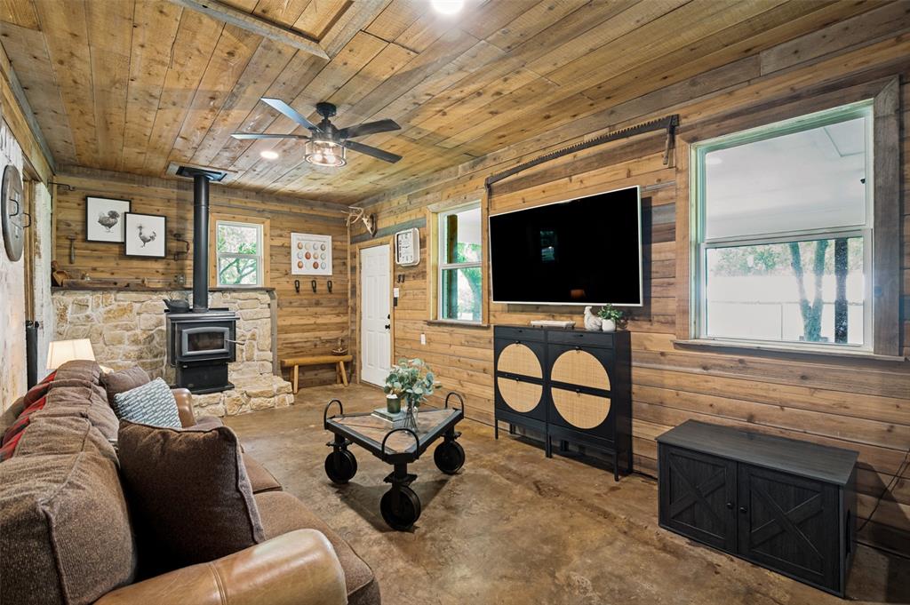 274 Yowell Hill Road Whitewright, TX 75491 - Photo 17 of 26