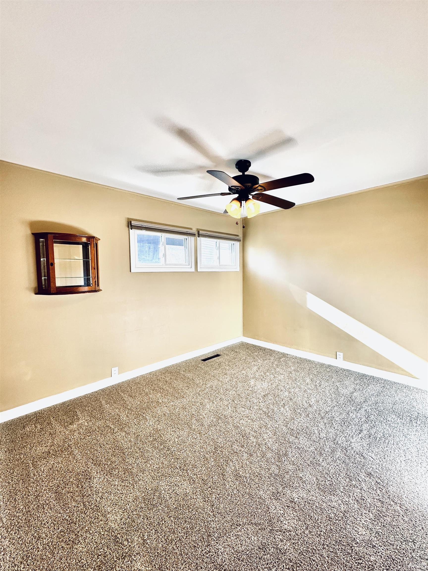 3204 Stratford Road Evansville, IN 47710 - Photo 12 of 16 Gallery Image 12