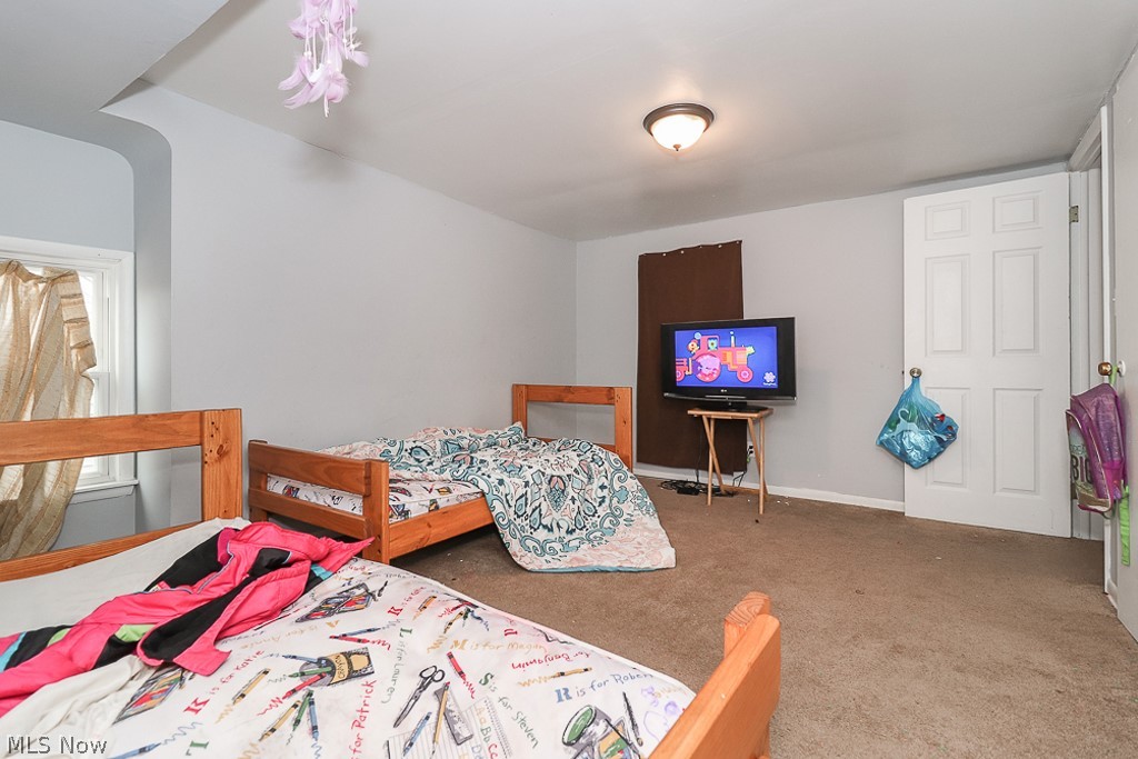4326 Redding Road Cleveland, OH 44109 - Photo 23 of 33