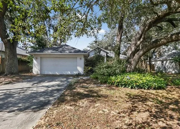 $271,600 | 508 South Bloxam Avenue, Minneola, FL 34715